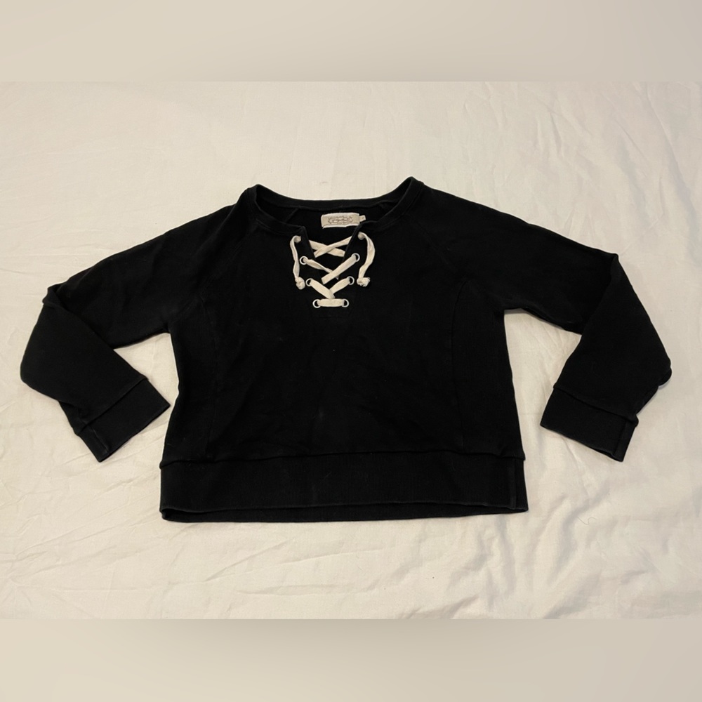 Propaganda (Plenty) Cropped Front Lace Up Black Sweater Women’s Small